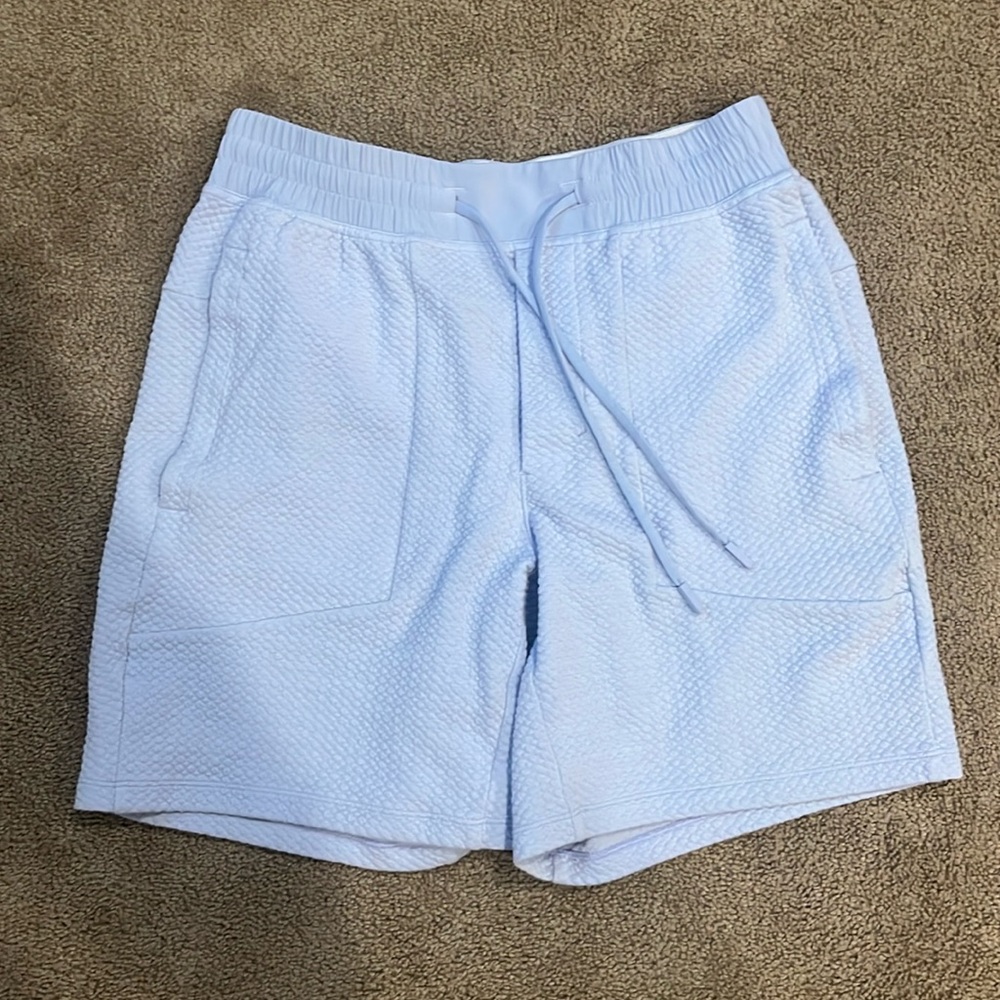 Mens medium At ease short 7” pastel blue color way.